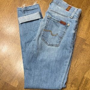 Woman’s 7 for All Mankind Roxanne Ankle Light Blue Denim Jeans 24